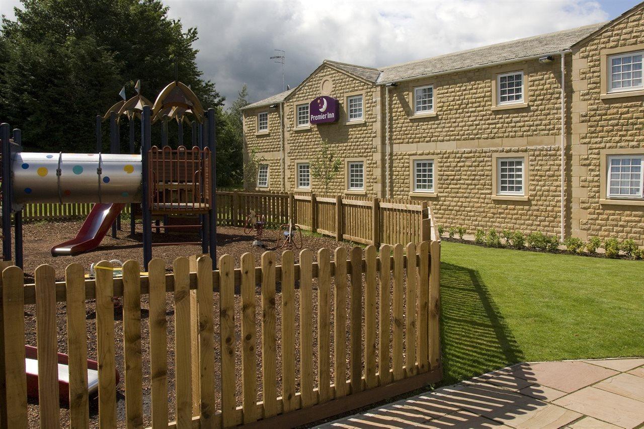 Premier Inn Skipton North Gargrave Bagian luar foto